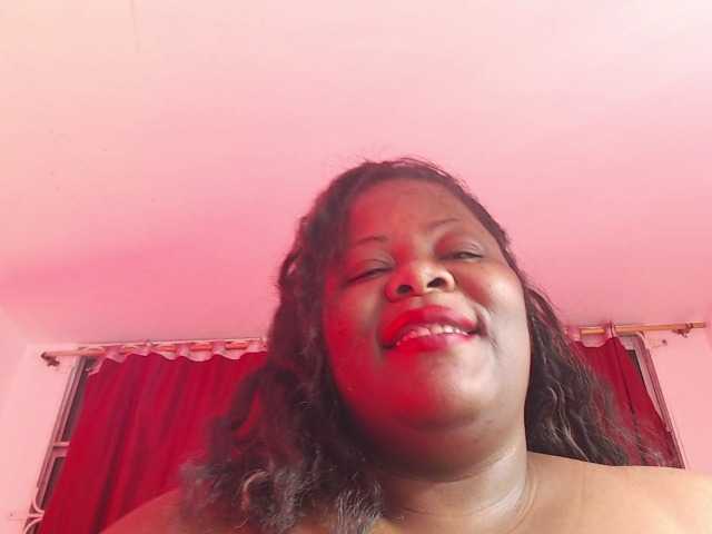 ShantalBBW's BongaCams show and profile