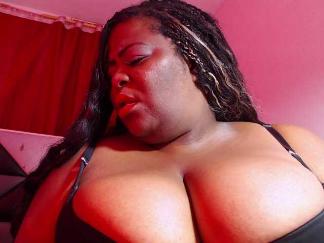 ShantalBBW webcam