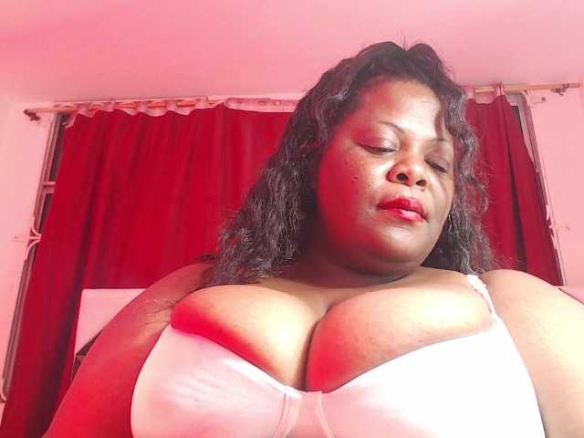 ShantalBBW's BongaCams show and profile