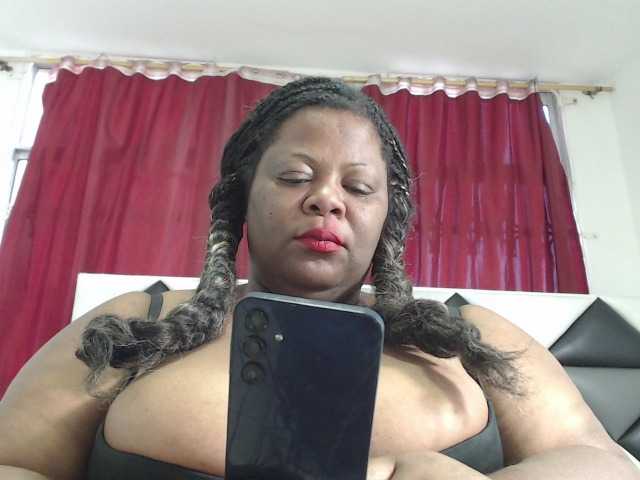 ShantalBBW's BongaCams show and profile