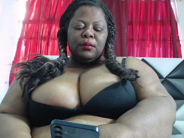 ShantalBBW's BongaCams show and profile