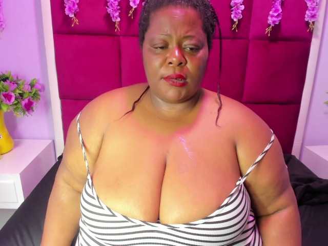 ShantalBBW's BongaCams show and profile