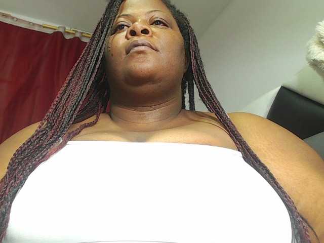 ShantalBBW's BongaCams show and profile