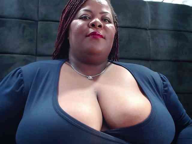 ShantalBBW webcam