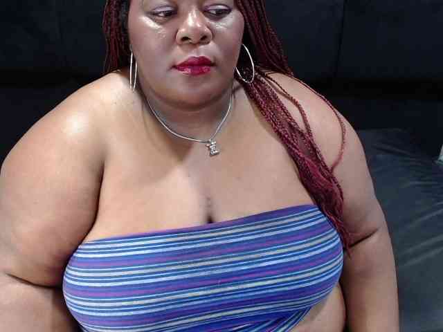 ShantalBBW webcam