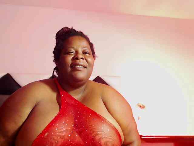 ShantalBBW webcam