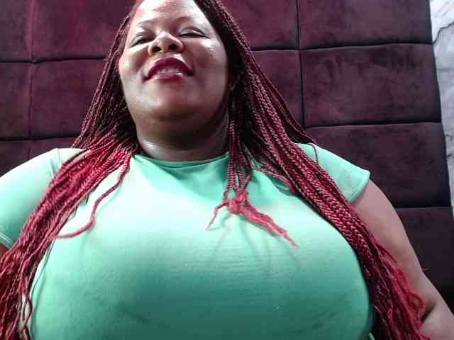 ShantalBBW webcam