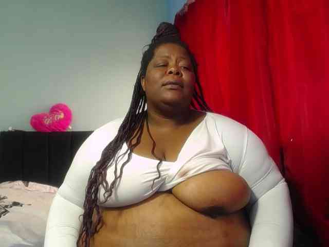 ShantalBBW webcam