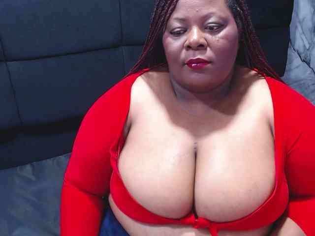 ShantalBBW webcam