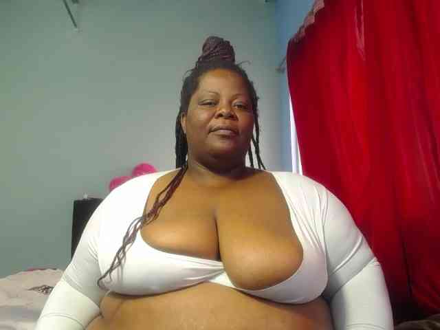 ShantalBBW webcam