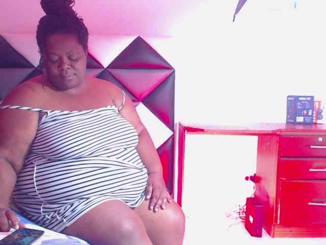 ShantalBBW webcam
