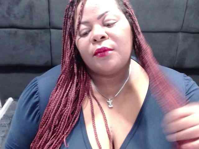 ShantalBBW webcam