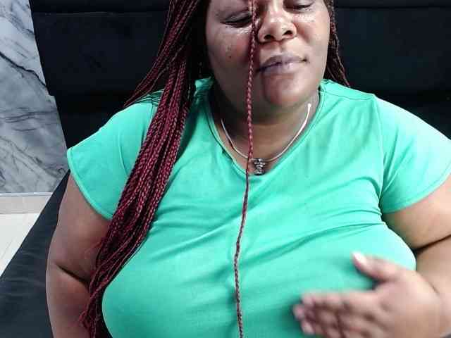 ShantalBBW webcam