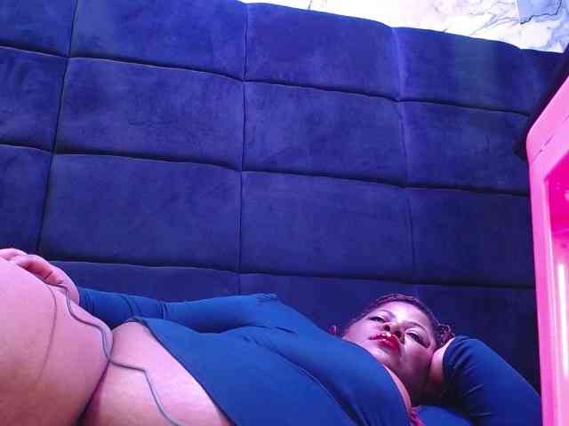 ShantalBBW webcam