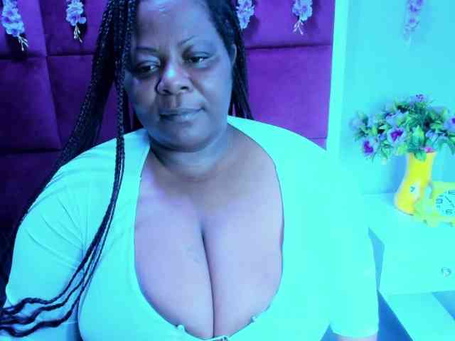 ShantalBBW ShantalBBW