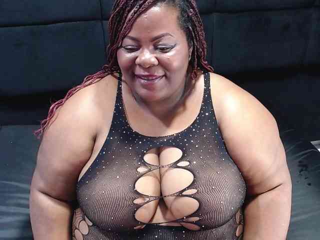 ShantalBBW webcam