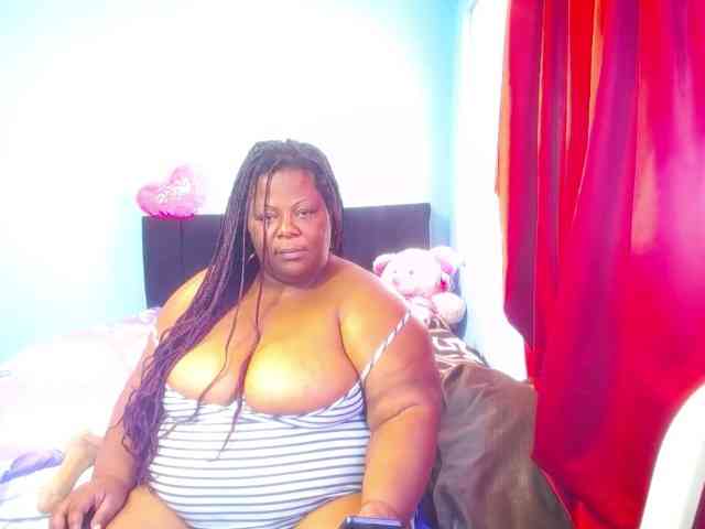 ShantalBBW webcam
