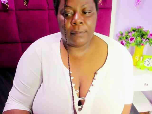 ShantalBBW ShantalBBW