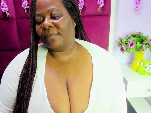 ShantalBBW ShantalBBW