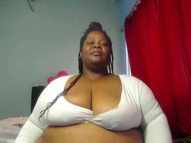 ShantalBBW webcam
