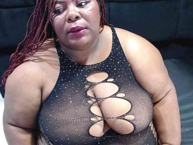 ShantalBBW webcam
