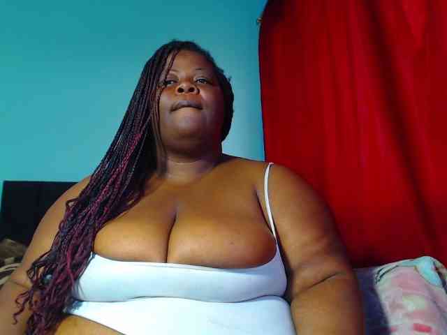 ShantalBBW webcam
