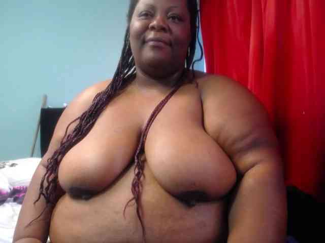 ShantalBBW webcam