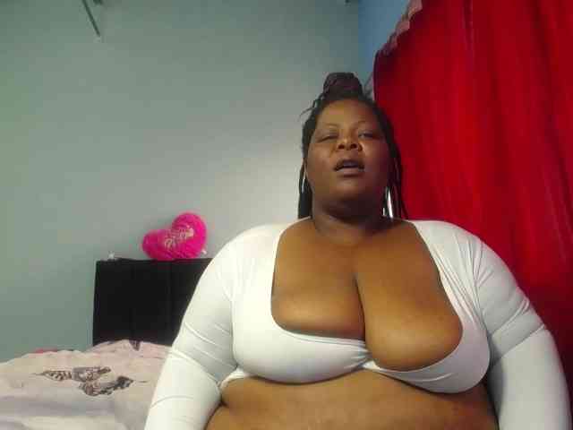 ShantalBBW webcam