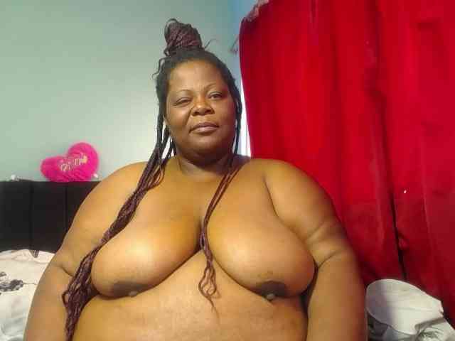 ShantalBBW webcam