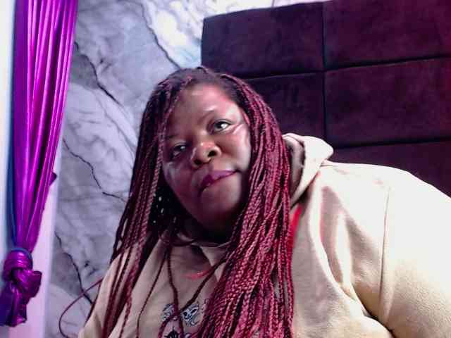 ShantalBBW webcam