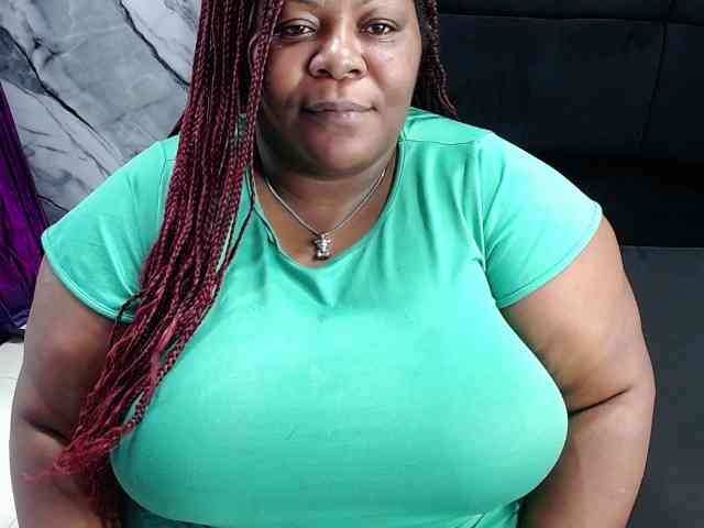 ShantalBBW webcam
