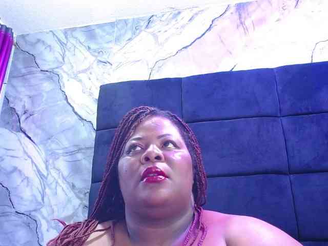 ShantalBBW webcam