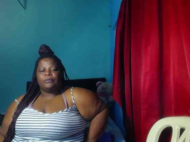 ShantalBBW webcam