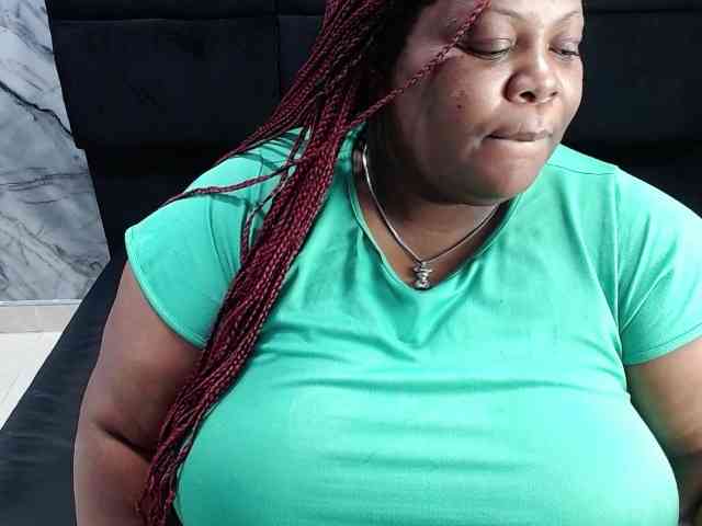 ShantalBBW webcam