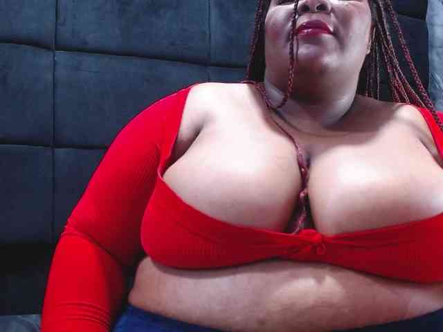 ShantalBBW webcam