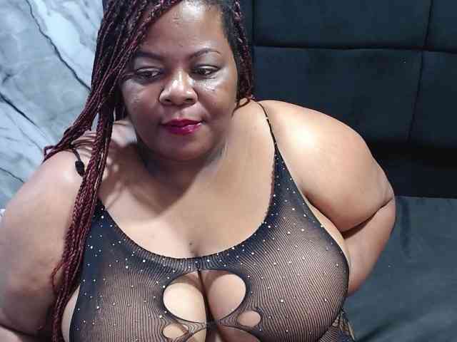 ShantalBBW webcam