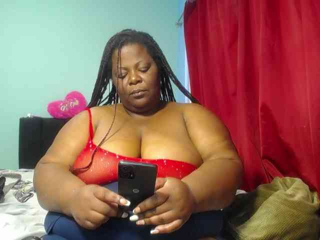 ShantalBBW webcam