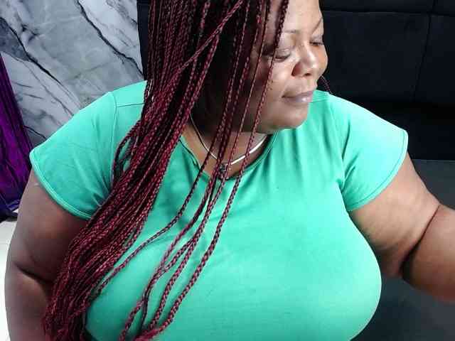 ShantalBBW webcam