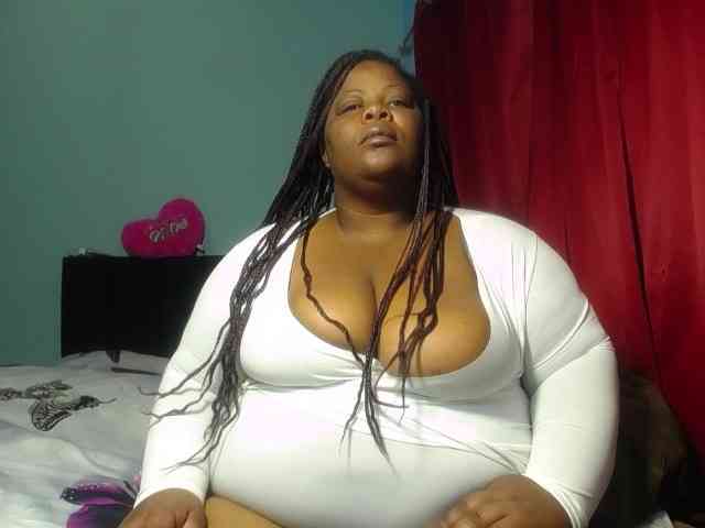 ShantalBBW webcam
