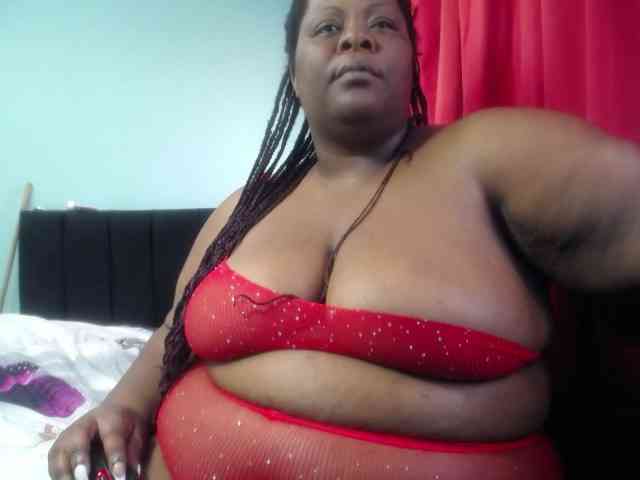 ShantalBBW webcam