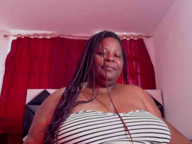 ShantalBBW webcam