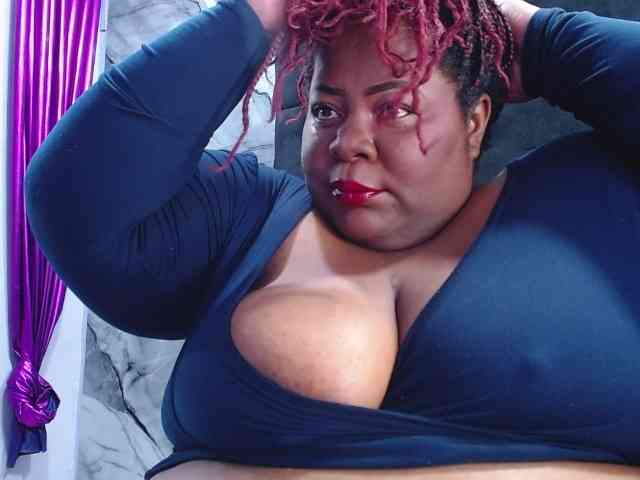 ShantalBBW webcam