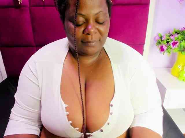 ShantalBBW ShantalBBW