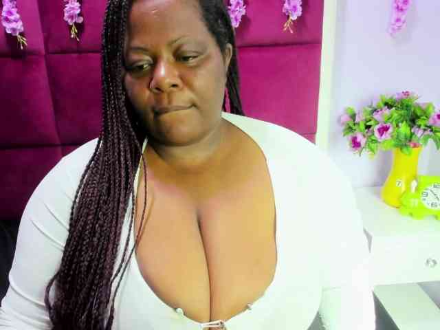 ShantalBBW ShantalBBW