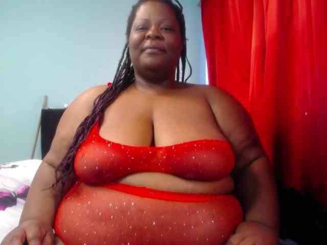 ShantalBBW webcam