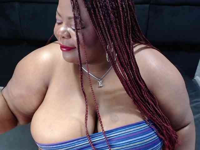 ShantalBBW webcam