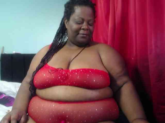 ShantalBBW webcam