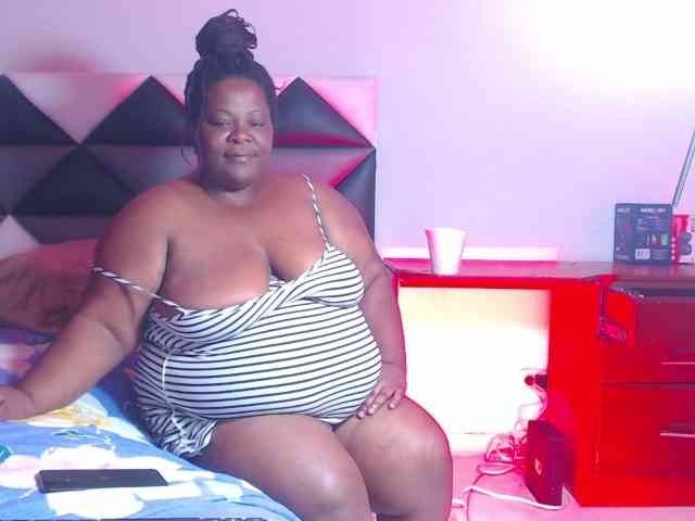 ShantalBBW webcam