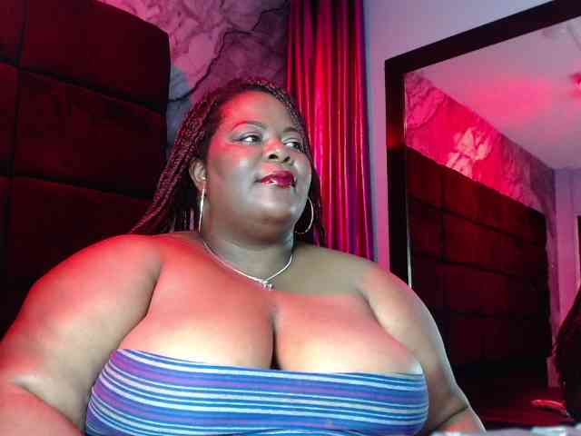ShantalBBW webcam