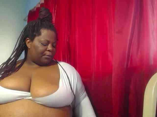 ShantalBBW webcam